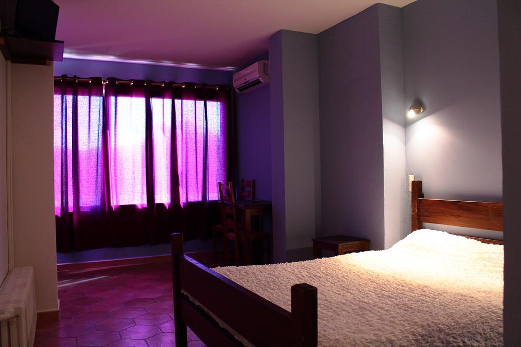 Hotel Le Couloubrier ลูมีย์ ห้อง รูปภาพ