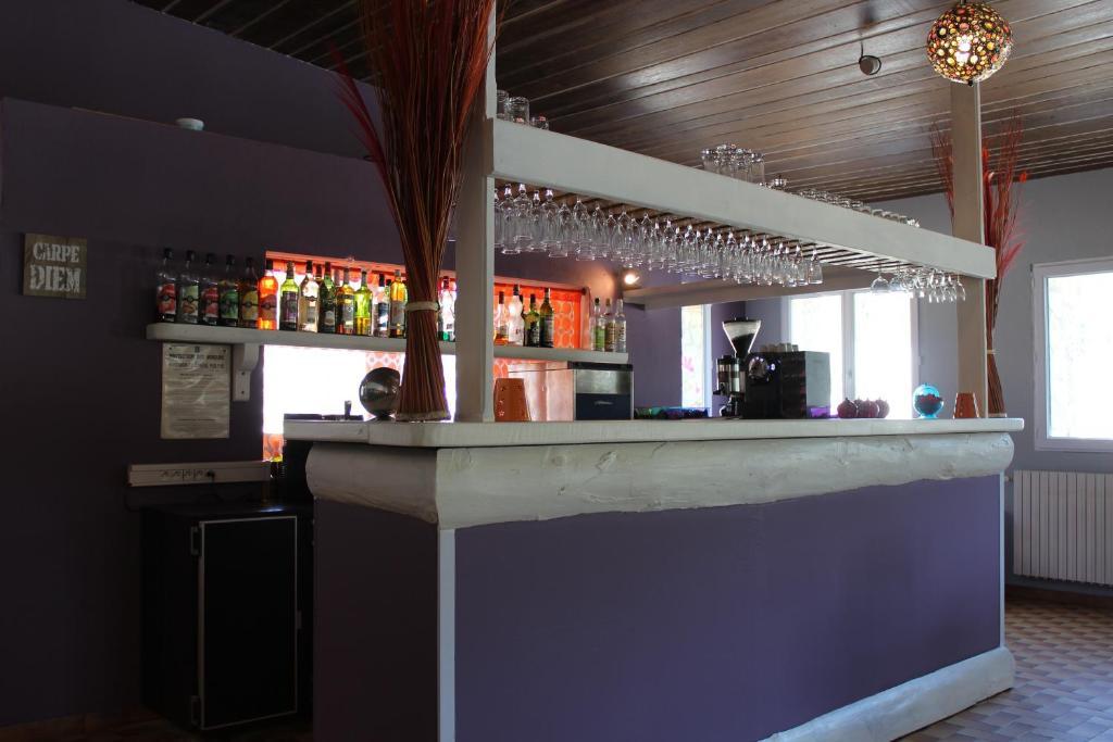 Hotel Le Couloubrier ลูมีย์ ภายนอก รูปภาพ
