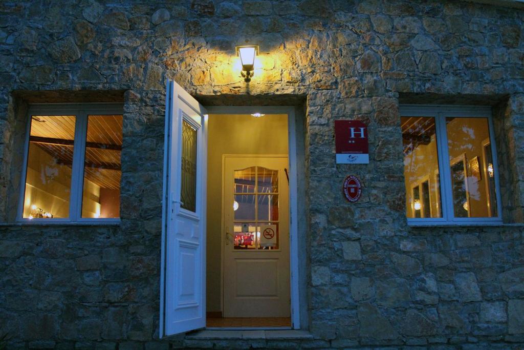Hotel Le Couloubrier ลูมีย์ ภายนอก รูปภาพ